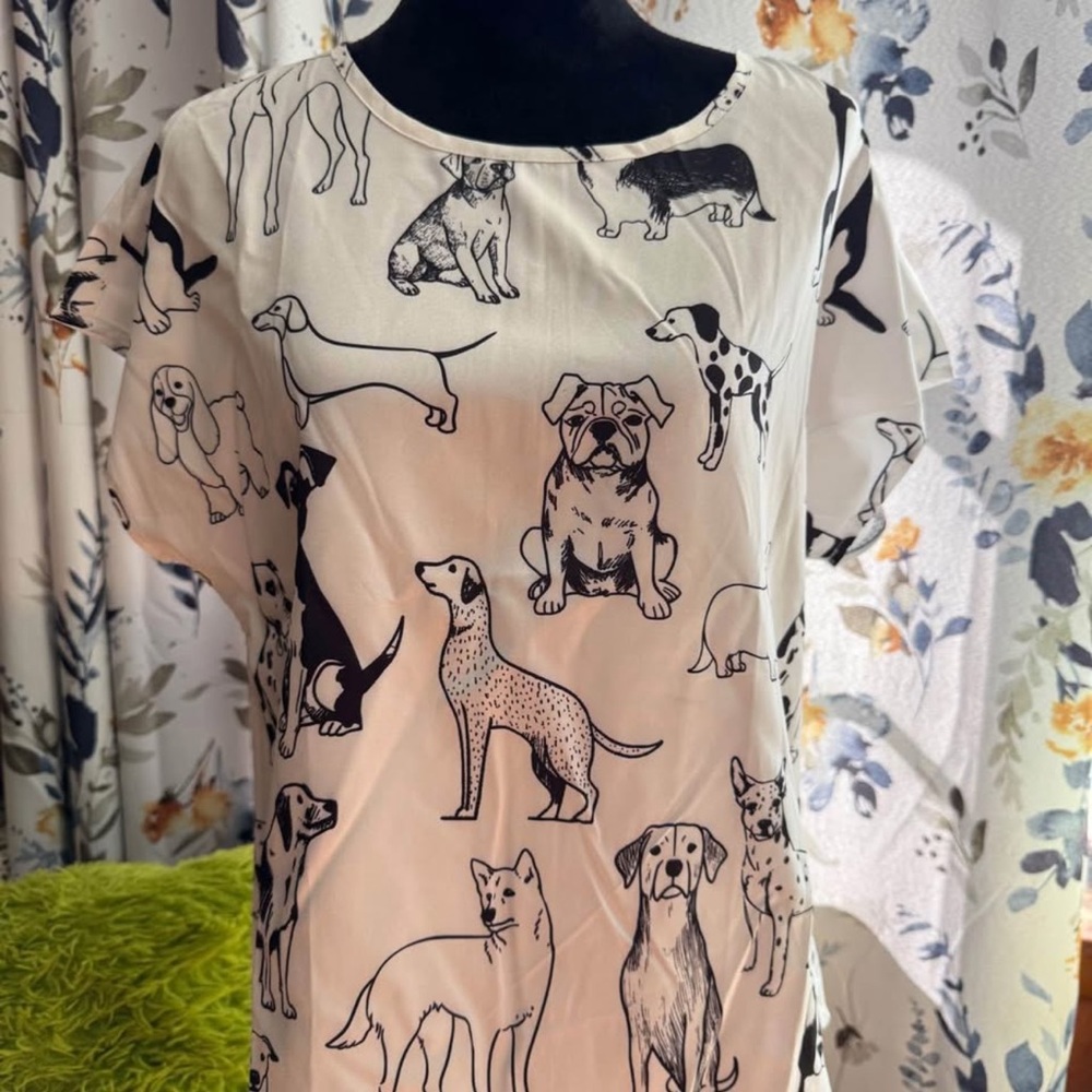 SHEIN Cream Dog Print Short Sleeve Blouse